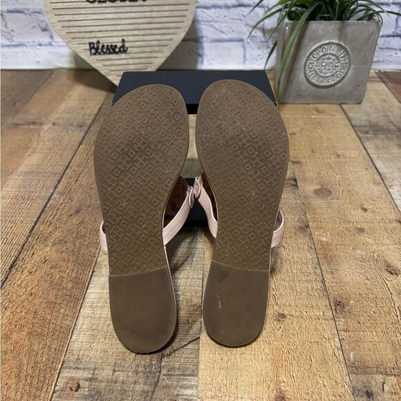 Tory Burch Miller pave Sandals shell pink
Size 10 - Picture 8 of 12